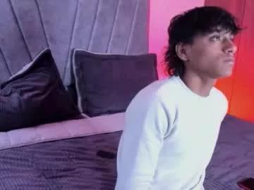 zyzz_1812 from Chaturbate