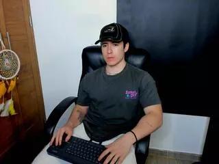 aaron_bain from Flirt4Free