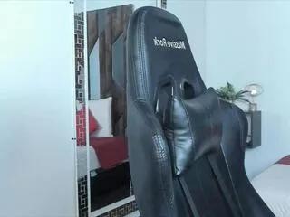 aaron_bain from Flirt4Free