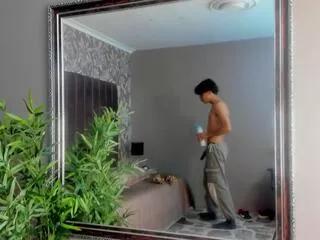 aaron_ez from Flirt4Free