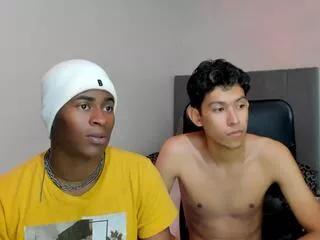 alan_gonz_cristian_asaenz from Flirt4Free