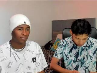 alan_gonz_cristian_asaenz from Flirt4Free