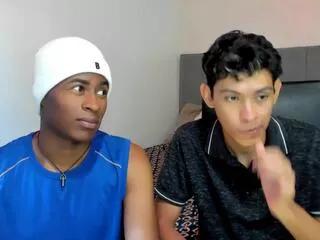 alan_gonz_cristian_asaenz from Flirt4Free