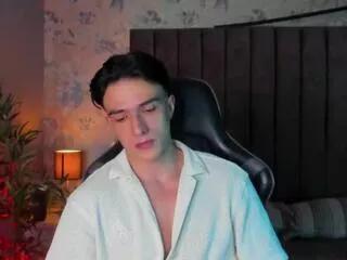 aslan_fox from Flirt4Free