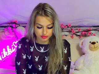 nikki_alman from Flirt4Free