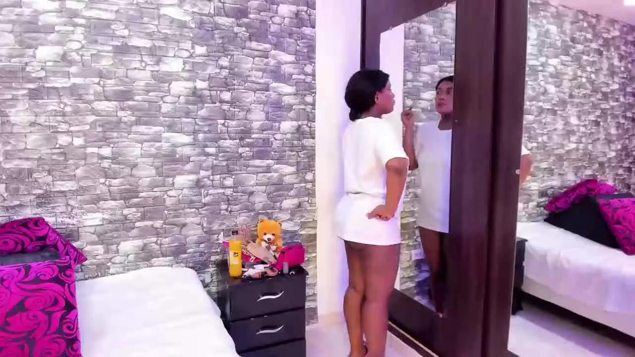 ArianaBlack from Streamray