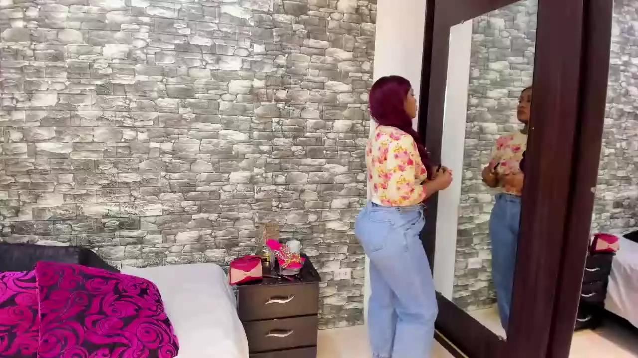 ArianaBlack from Streamray