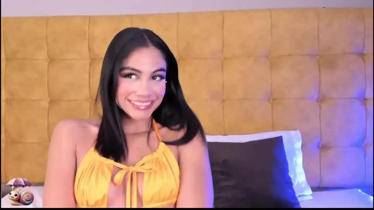 LunaThompson on Streamray