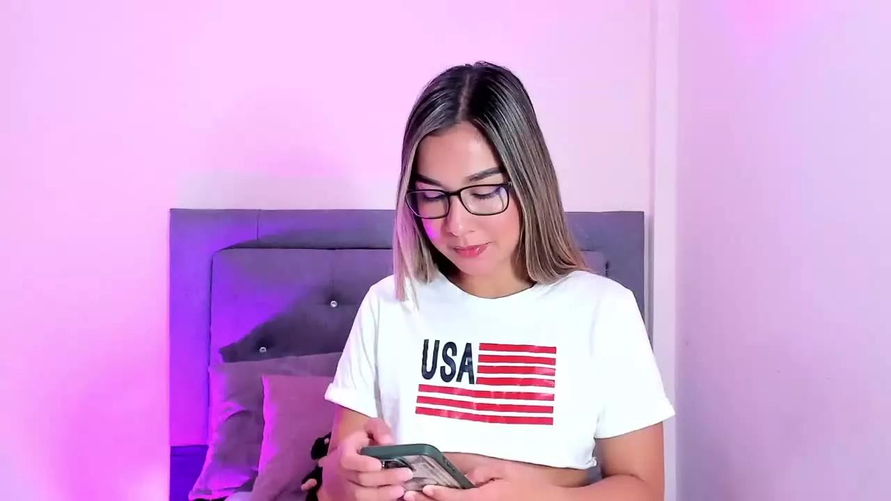 MollyParker from Streamray