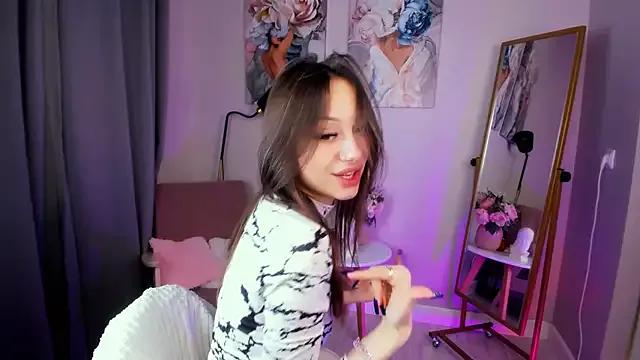 _Kamila_17 from StripChat is Freechat