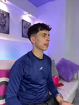 AdrianRinaldi from StripChat is Freechat