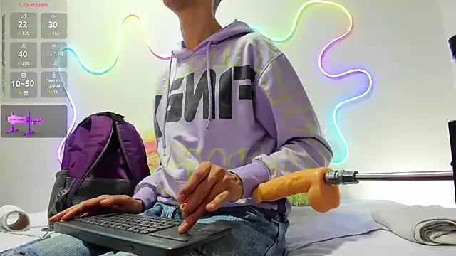 alahia_sweet from StripChat