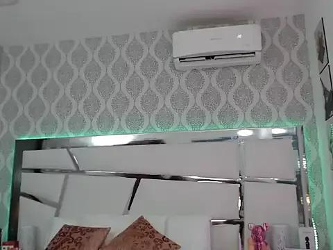 AlliceWinter from StripChat