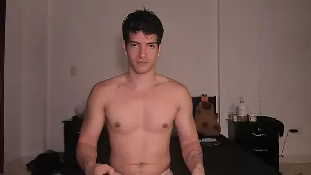 bbbeachboy from StripChat