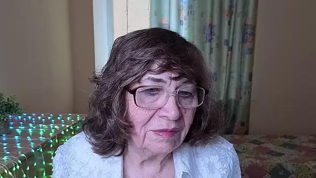 Betty_Brick from StripChat