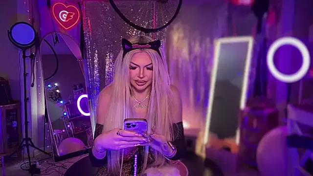 Bimbotwerkqueen from StripChat