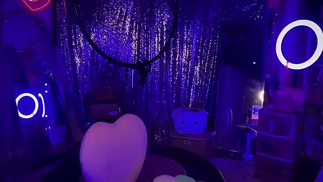 Bimbotwerkqueen from StripChat