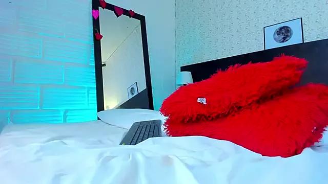 BonnieeAndClyde from StripChat