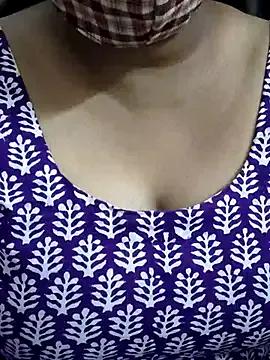 browniegulabo from StripChat is Freechat