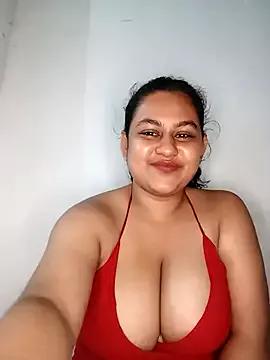 bumblebeegirl from StripChat