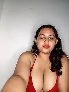 bumblebeegirl from StripChat