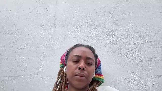 ChocolateCakeQueen from StripChat