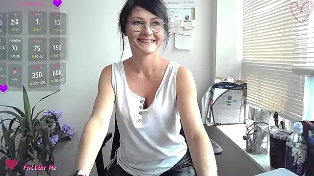 City_Kat from StripChat is Freechat