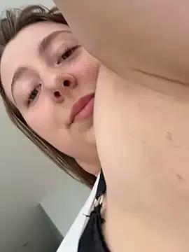 curvyflawless from StripChat is Freechat