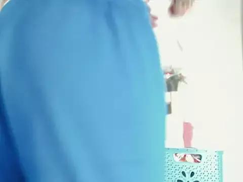 Dann22_- from StripChat