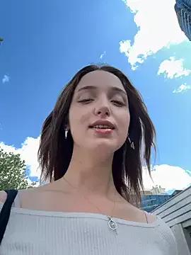 DollyTall from StripChat