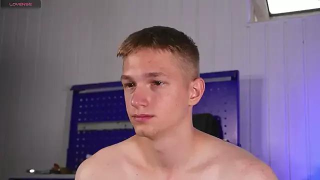 dustyn_fox from StripChat is Freechat