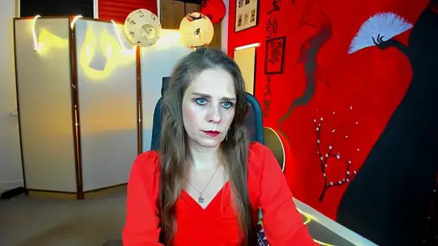 EmiliaBedy from StripChat