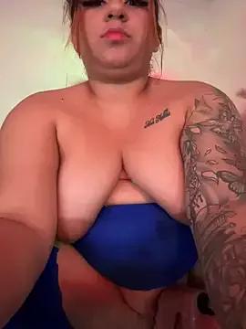 halana_squirts from StripChat