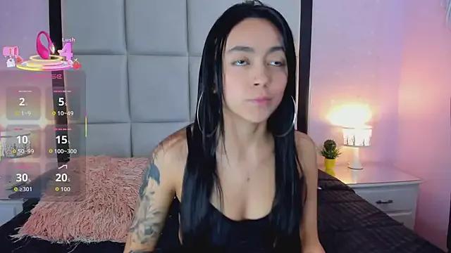 HannaClarrk_ from StripChat is Freechat