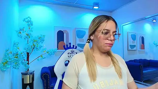 Katty_liss from StripChat