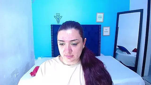 kinky_redhead18 from StripChat