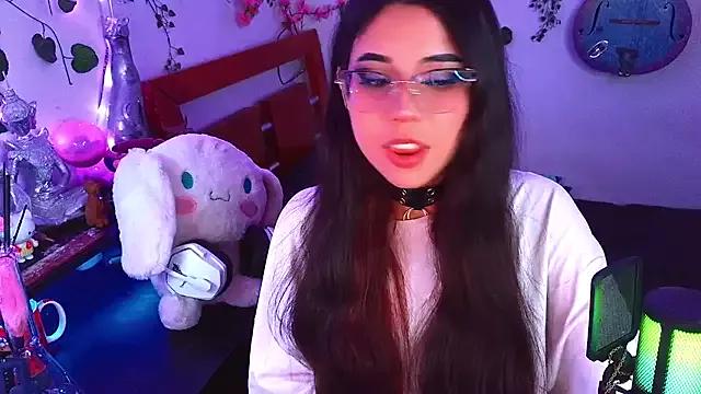 Kittyuwu_ from StripChat