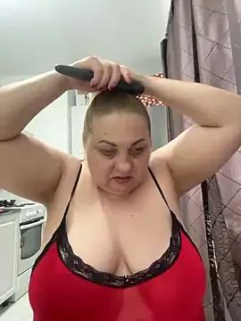 LanaSoftt from StripChat is Freechat