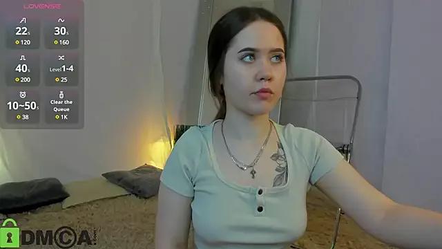 Lili1-Shu from StripChat