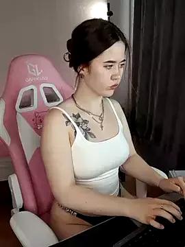 Lili1-Shu from StripChat