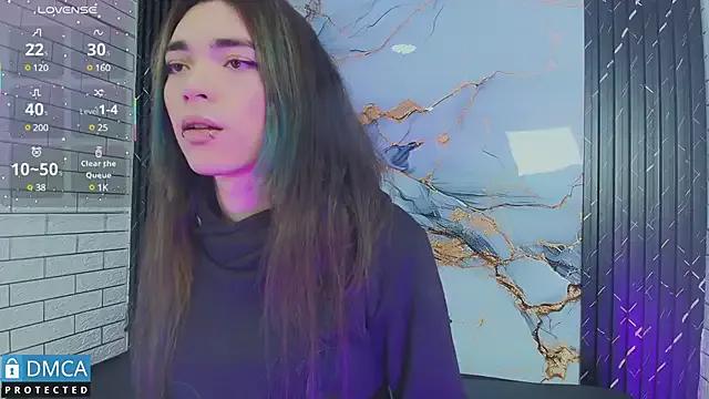 MaeveKuro from StripChat is Freechat