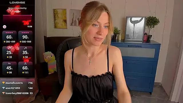 MaraCooperrr from StripChat