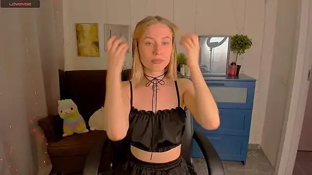 MaraCooperrr from StripChat