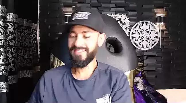 MARCO_AURELIO777 from StripChat is Freechat
