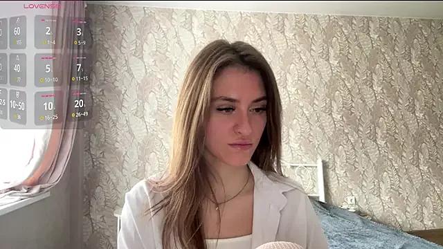 miainheat from StripChat