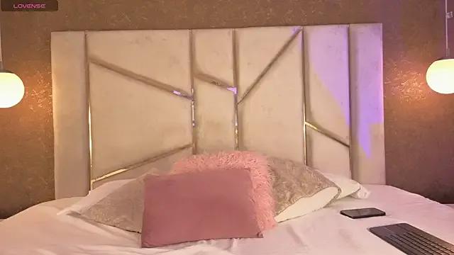 Miiss_Bubble from StripChat