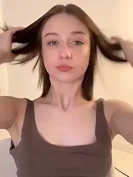 MiraXS from StripChat is Freechat