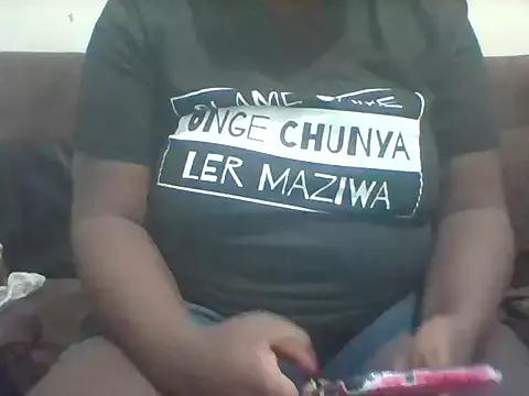 Momozana101 from StripChat