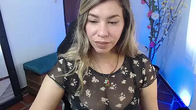 ms_sofia_x from StripChat
