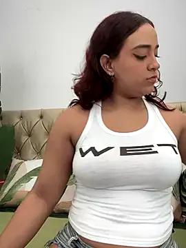 NaughtyNinnaXXX from StripChat is Freechat